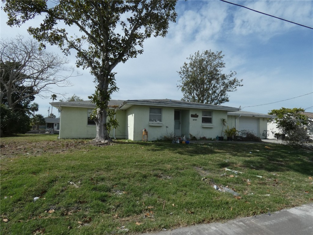 13737 Michelle Avenue Hudson FL 34667 - GULF OF AMERICA W7871904 image1