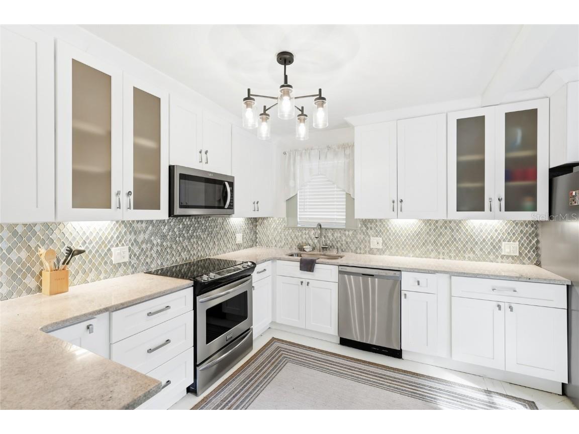 1374 20th Street Sarasota FL 34234 A4674981 image11