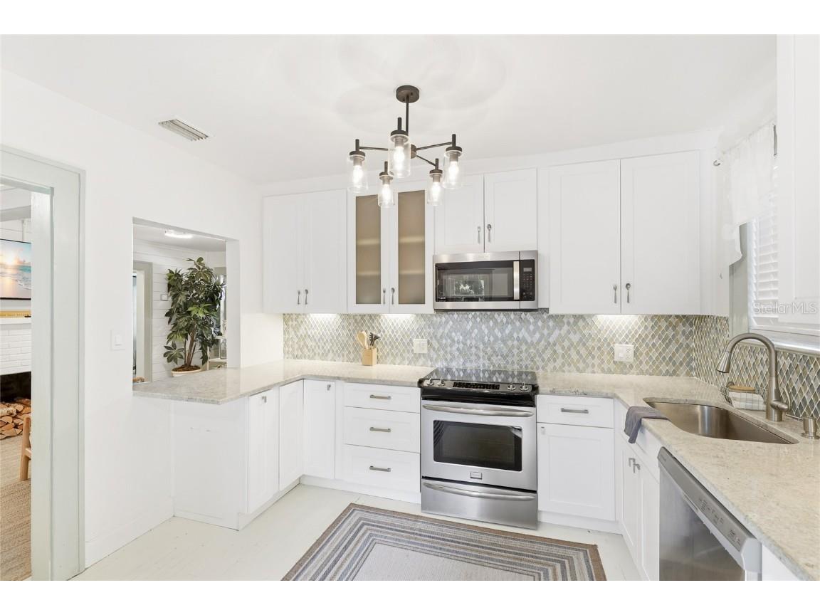 1374 20th Street Sarasota FL 34234 A4674981 image13