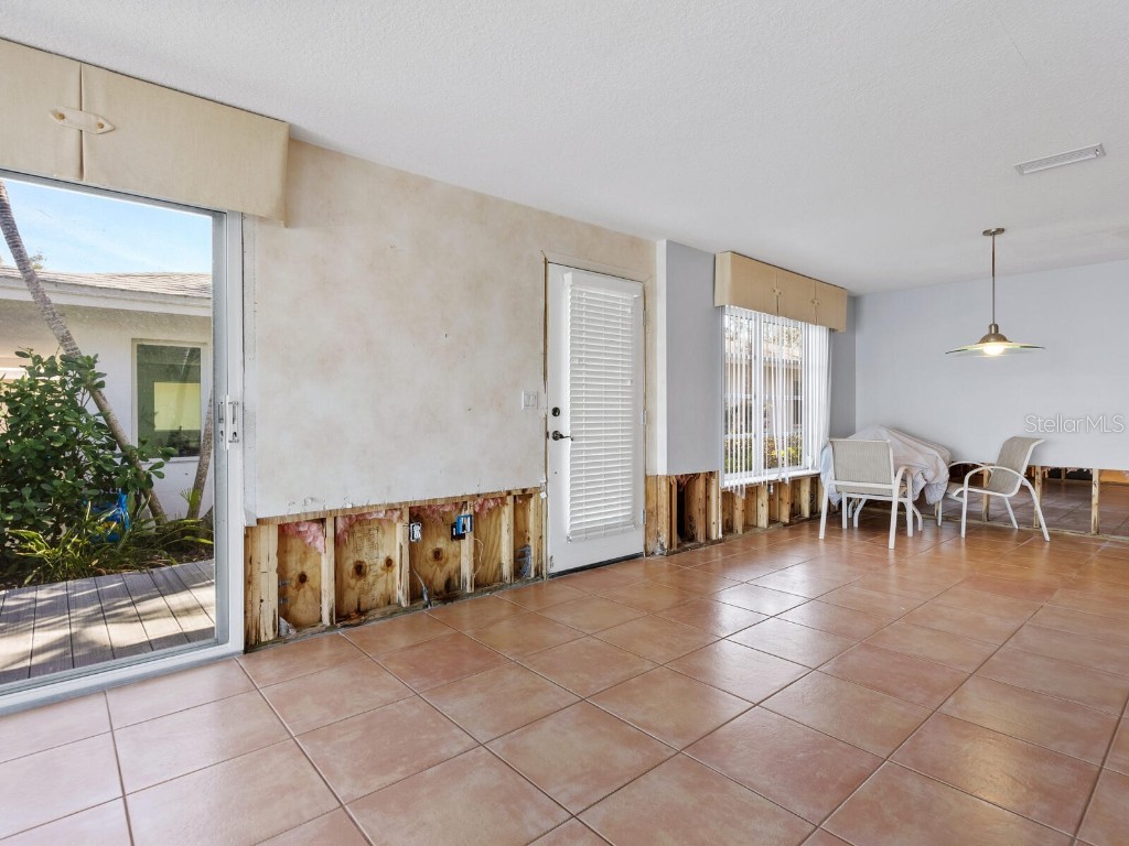 1374 Moonmist Drive #B1 Sarasota FL 34242 - SARASOTA BAY A4642845 image18