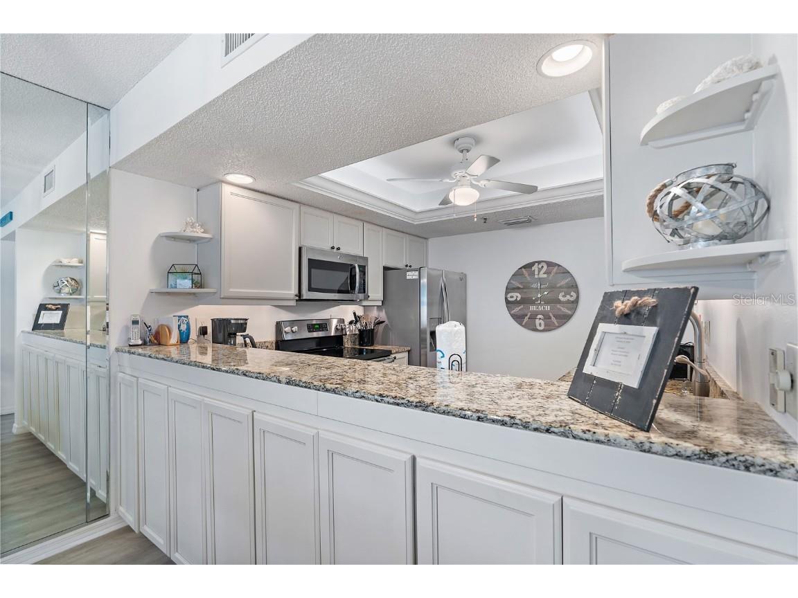 1374 Siesta Bayside Drive #1374-D Sarasota FL 34242 A4591689 image12