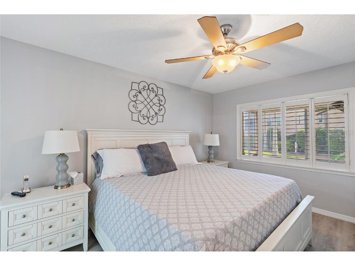 1374 Siesta Bayside Drive #1374-D Sarasota FL 34242 A4591689 image18