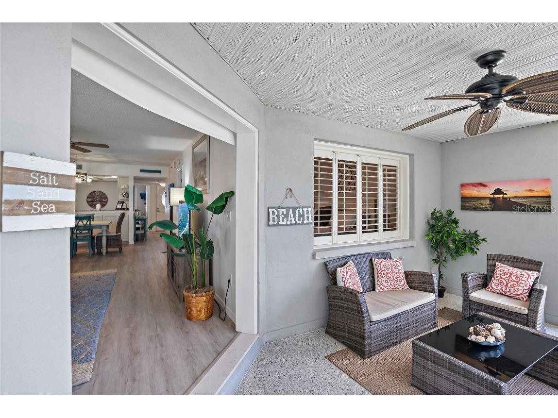 1374 Siesta Bayside Drive #1374-D Sarasota FL 34242 A4591689 image4