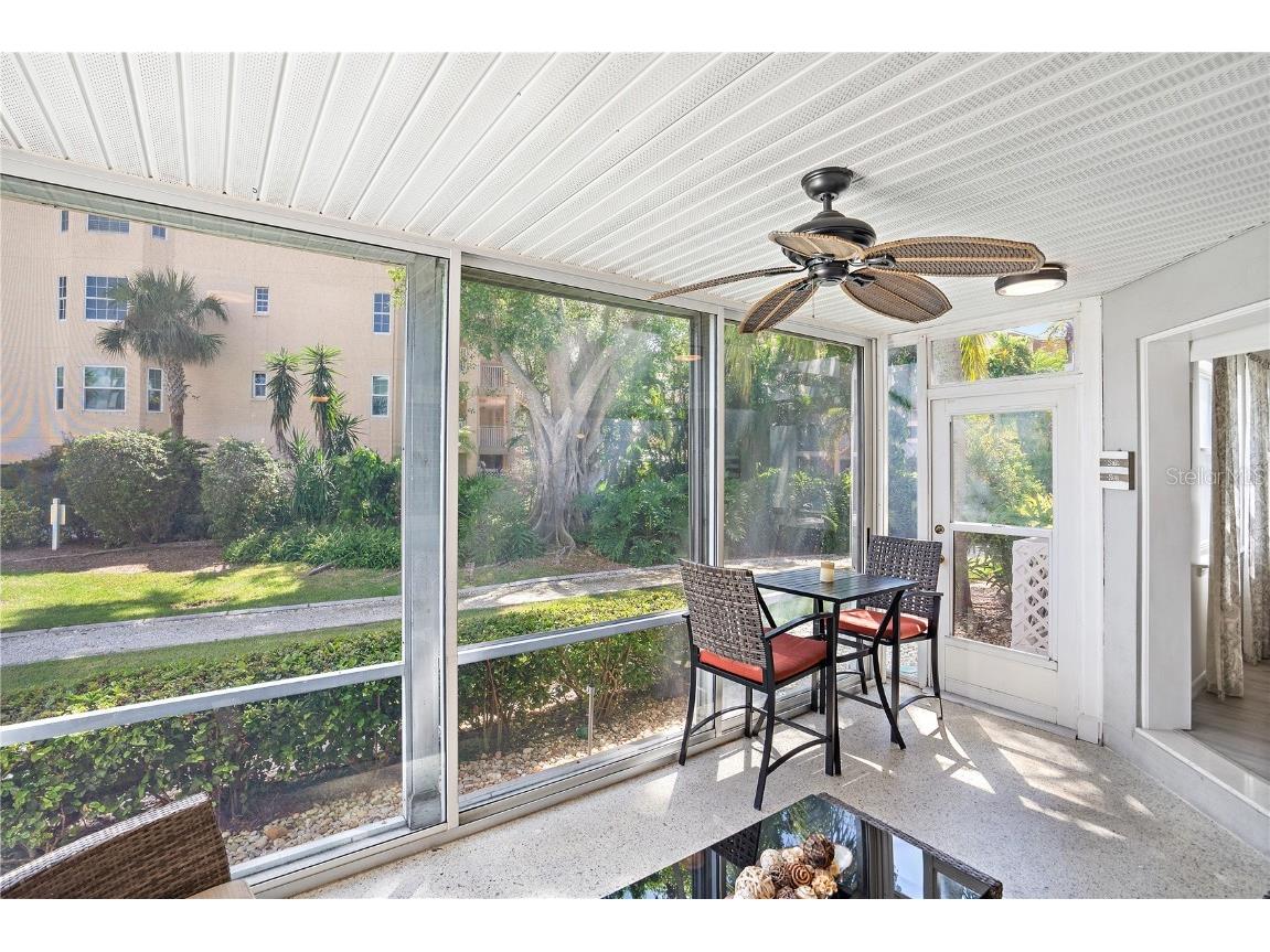 1374 Siesta Bayside Drive #1374-D Sarasota FL 34242 A4591689 image5