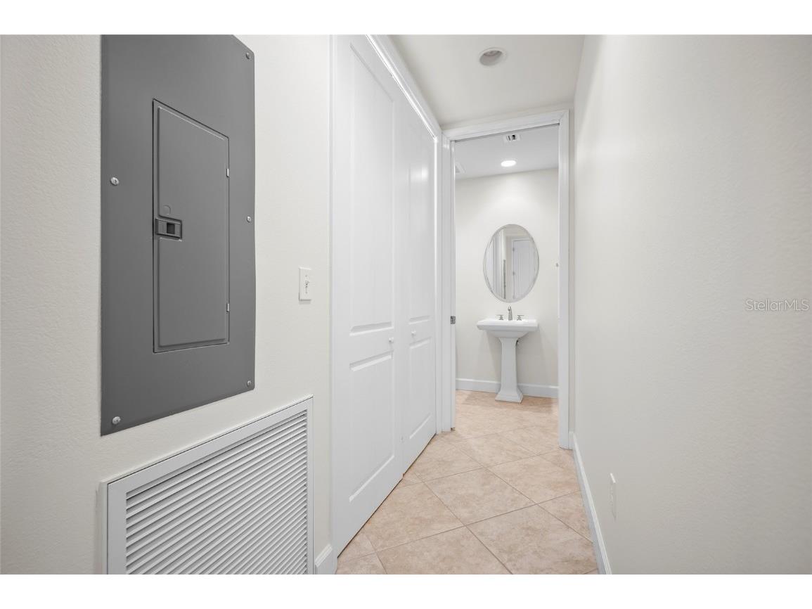 1375 Beach Road #211 Englewood FL 34223 - LEMON BAY D6145035 image7