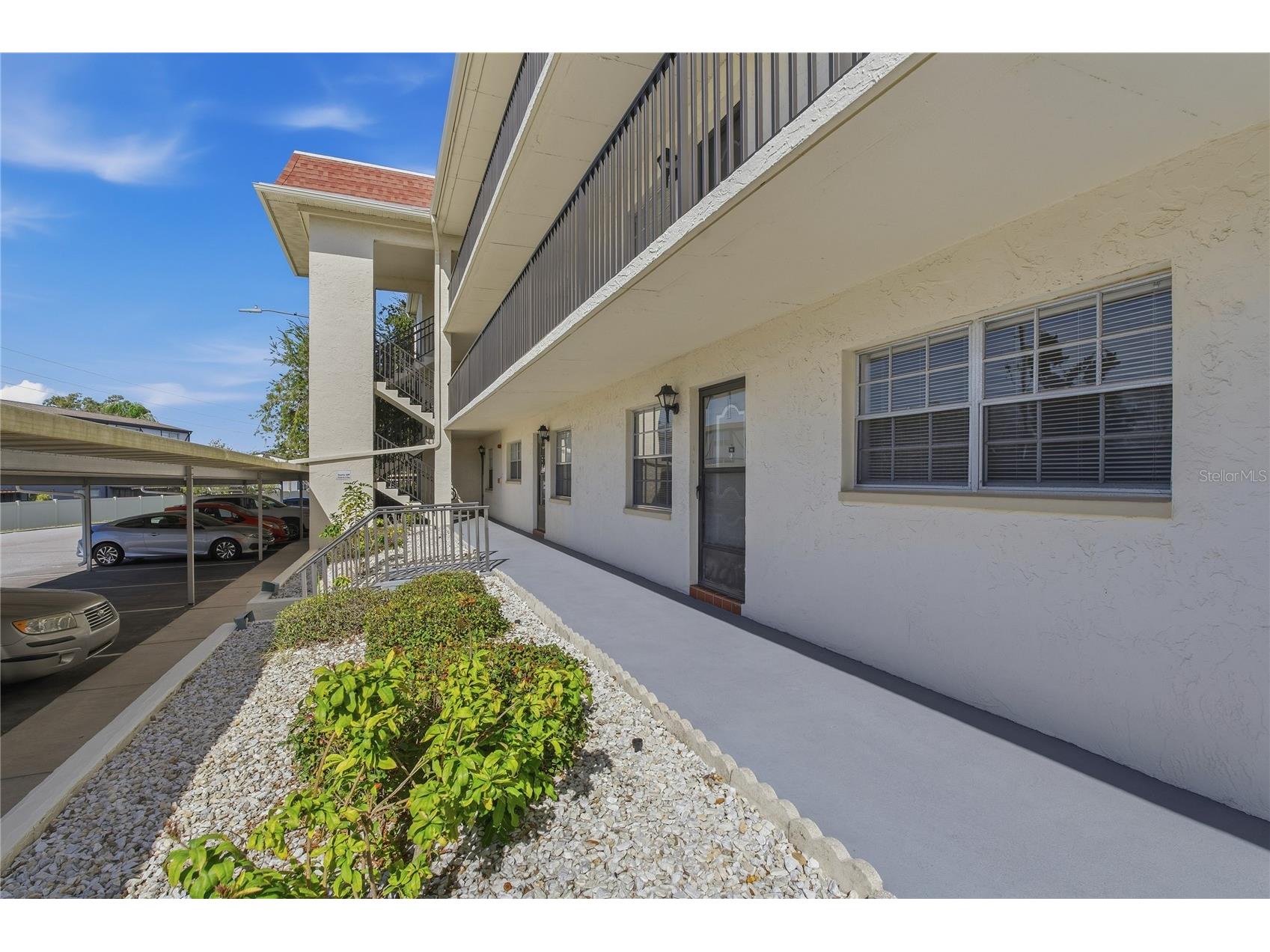 1375 Doolittle Lane #103 Dunedin FL 34698 TB8465322 image1