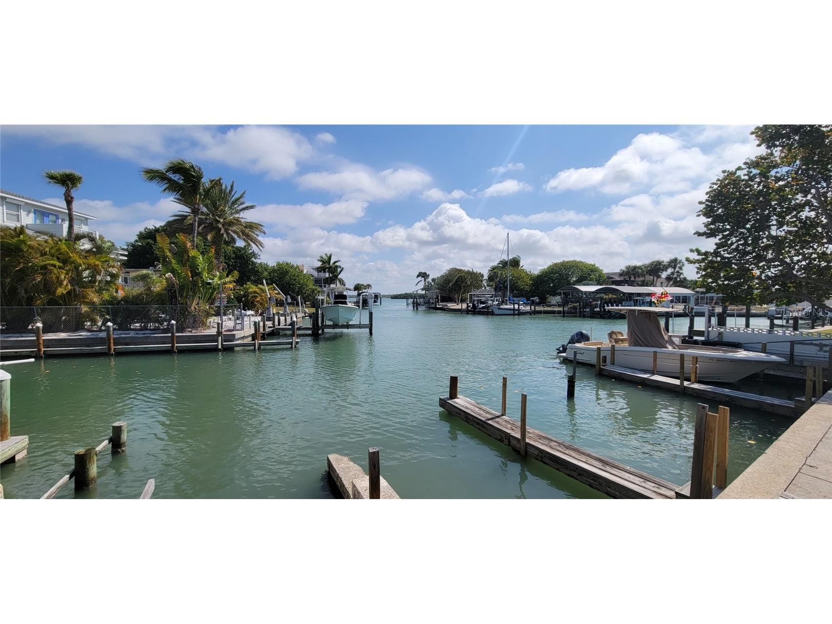 1375 Holiday Drive Englewood FL 34223 - LEMON BAY D6132259 image1