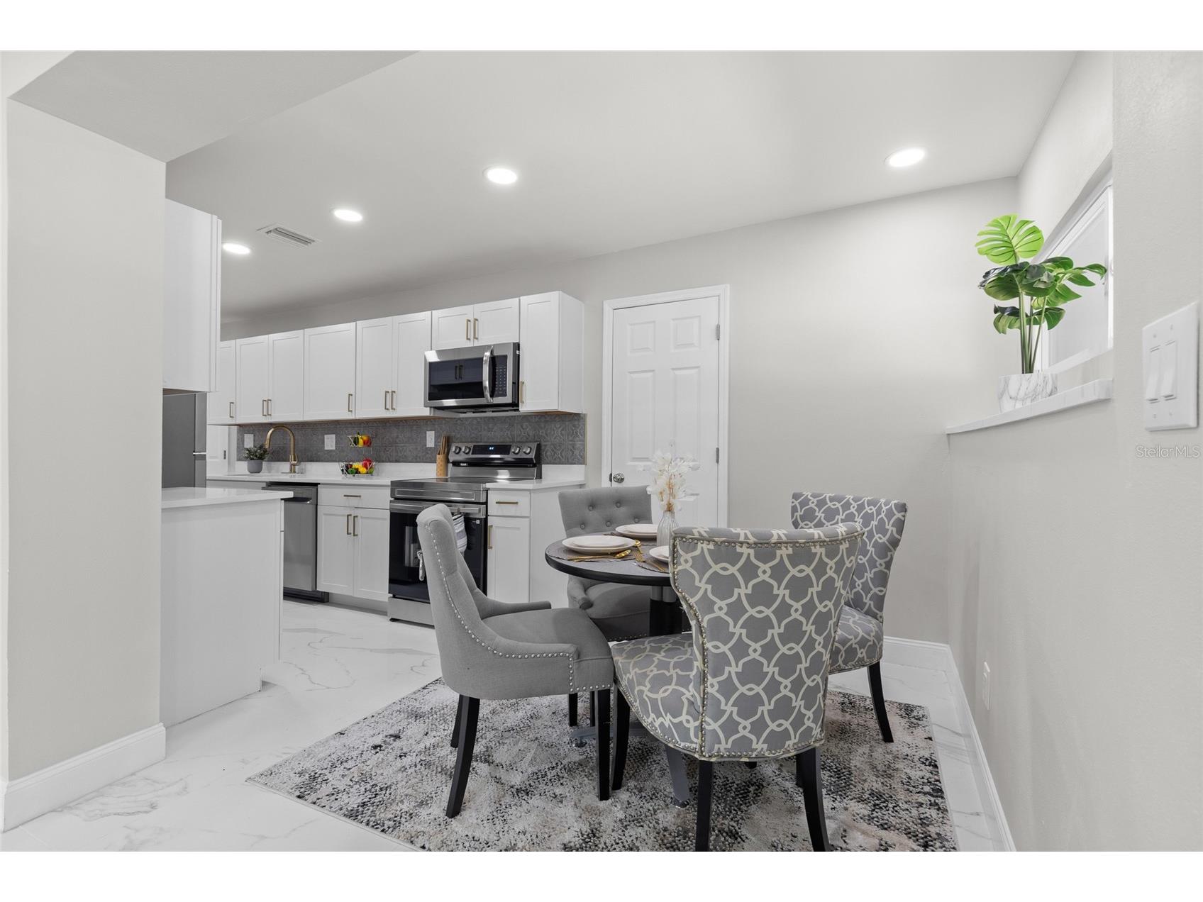 1375 Lake Drive Casselberry FL 32707 O6425322 image9