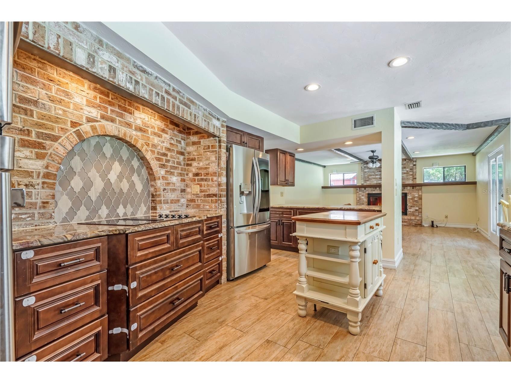 1375 Louis Court Deland FL 32720 V4950076 image8