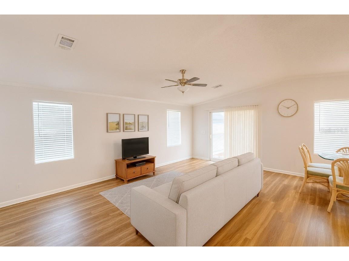 1375 Pasadena Avenue S #217 South Pasadena FL 33707 TB8452723 image8