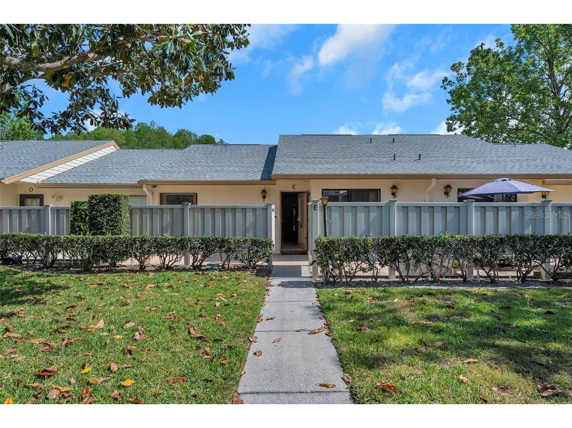 1375 Pine Glen Lane #E Tarpon Springs FL 34688 U8195463 image1