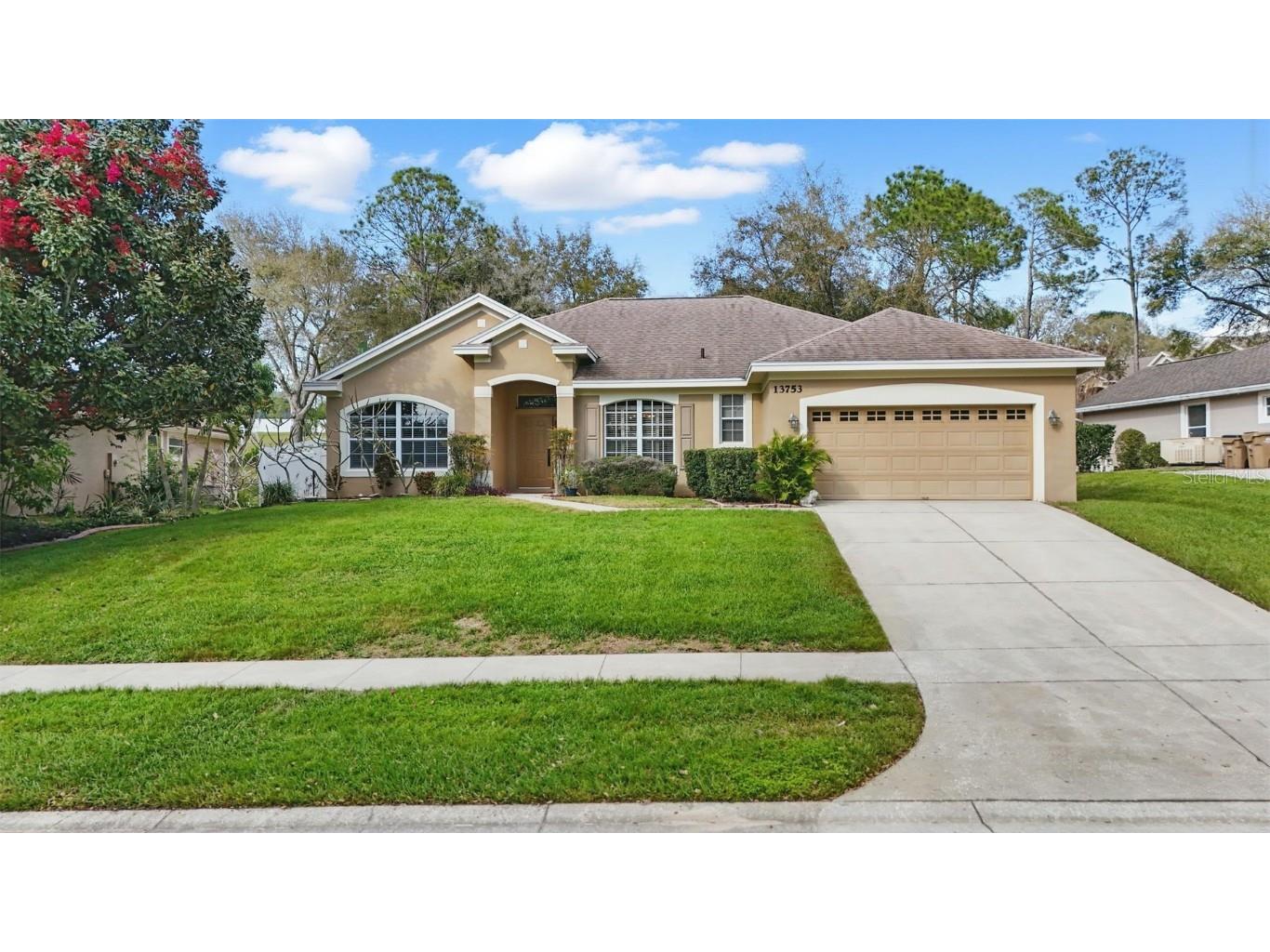 13753 Via Roma Circle Clermont FL 34711 - LAKE LOUISA G5093955 image1