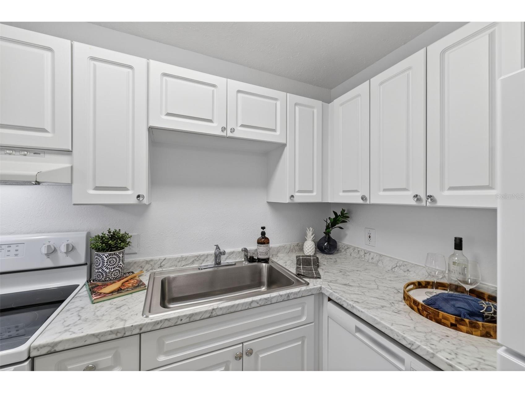 13755 Orange Sunset Drive #101 Tampa FL 33618 - LAKE MAGDALENE TB8508180 image12