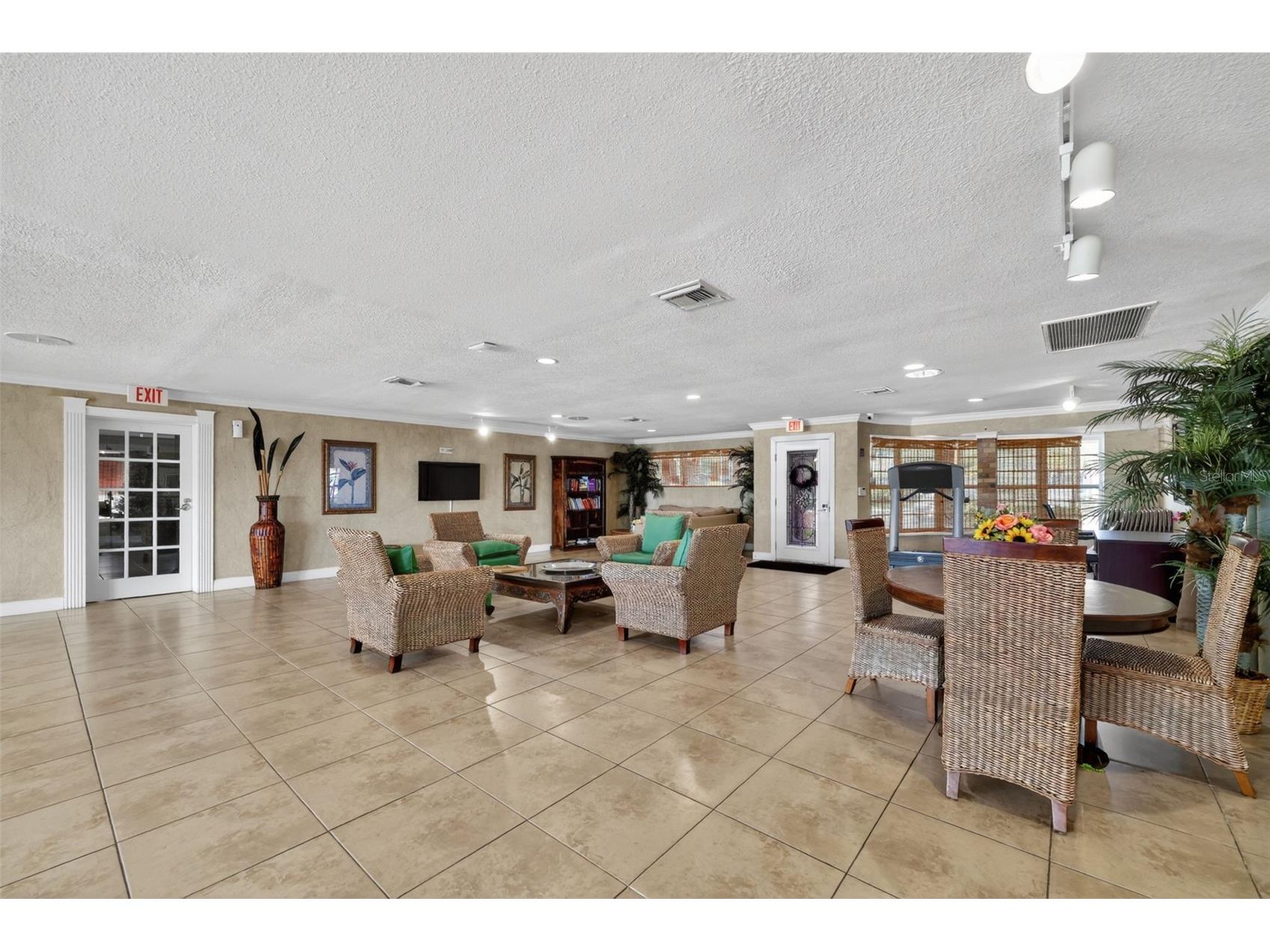 13755 Orange Sunset Drive #101 Tampa FL 33618 - LAKE MAGDALENE TB8508180 image28