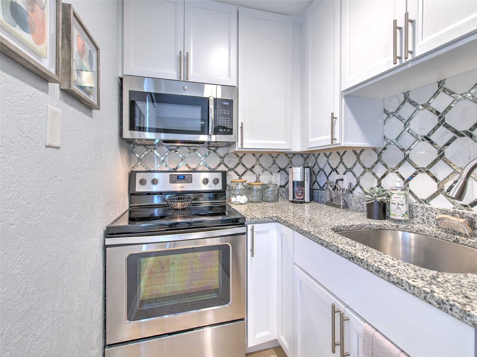 13759 Orange Sunset Drive #201 Tampa FL 33618 - LAKE MAGDALENE TB8417873 image3