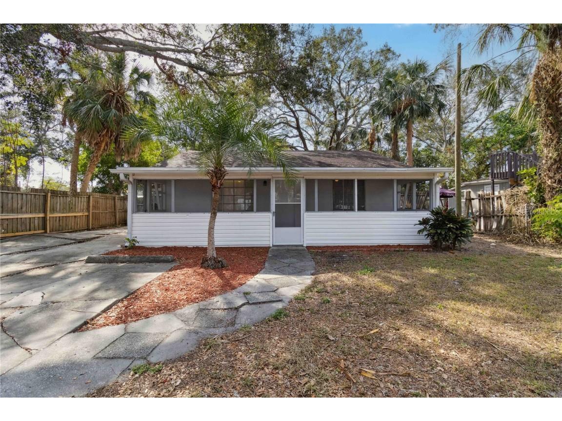 1376 18th Street Sarasota FL 34234 A4634887 image1