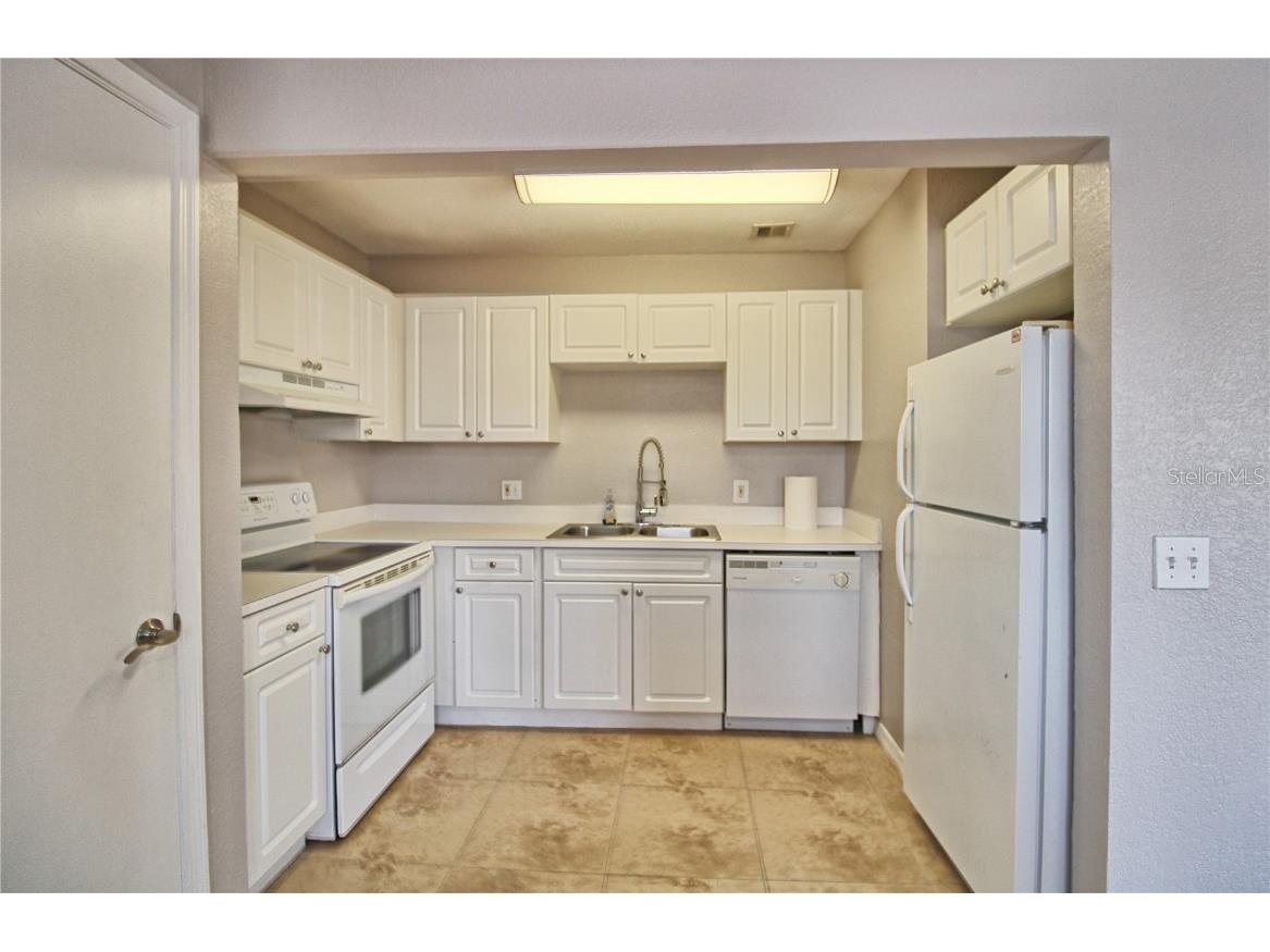 13760 Orange Sunset Drive #201 Tampa FL 33618 TB8344165 image7