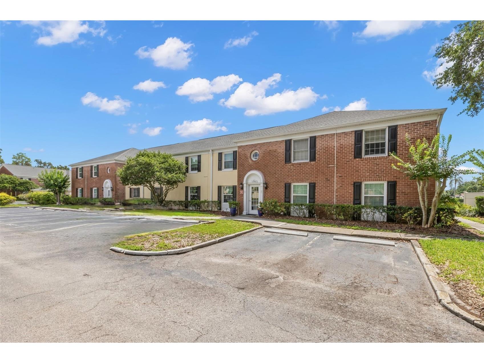 13762 Orange Sunset Drive #102 Tampa FL 33618 - LAKE MAGDALENE TB8510826 image1