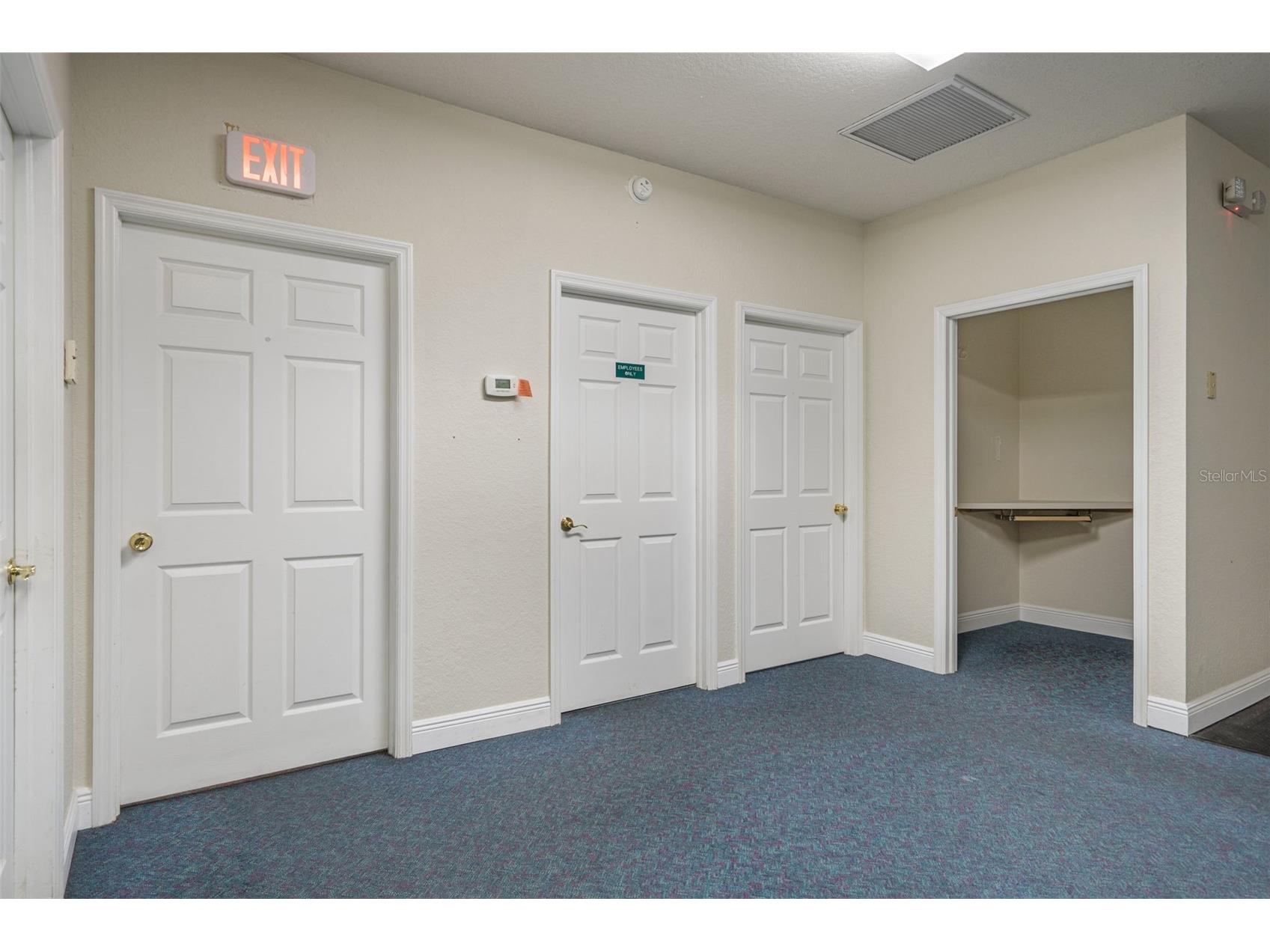 1377 Deltona Boulevard Spring Hill FL 34606 W7887319 image11
