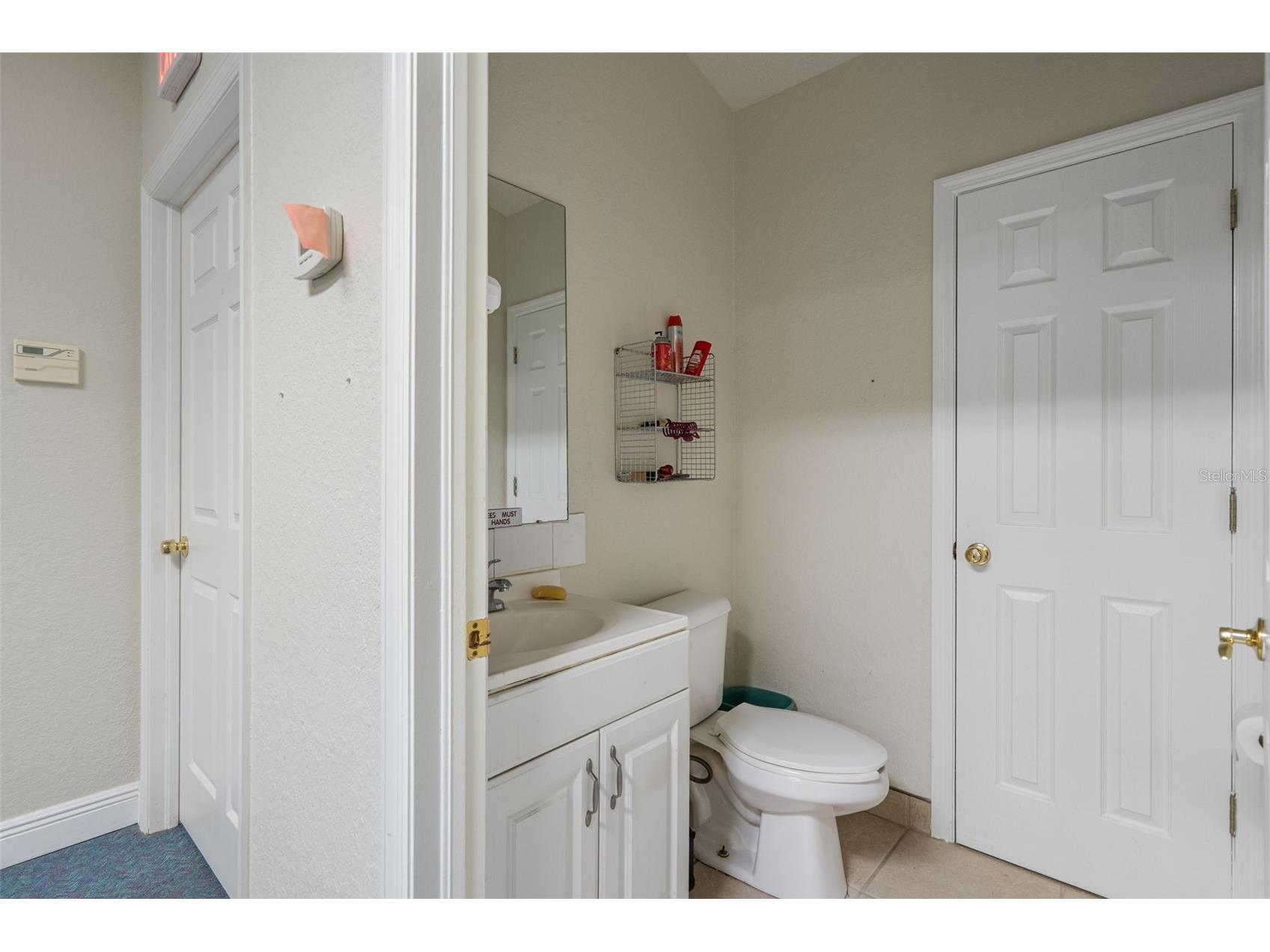 1377 Deltona Boulevard Spring Hill FL 34606 W7887319 image15