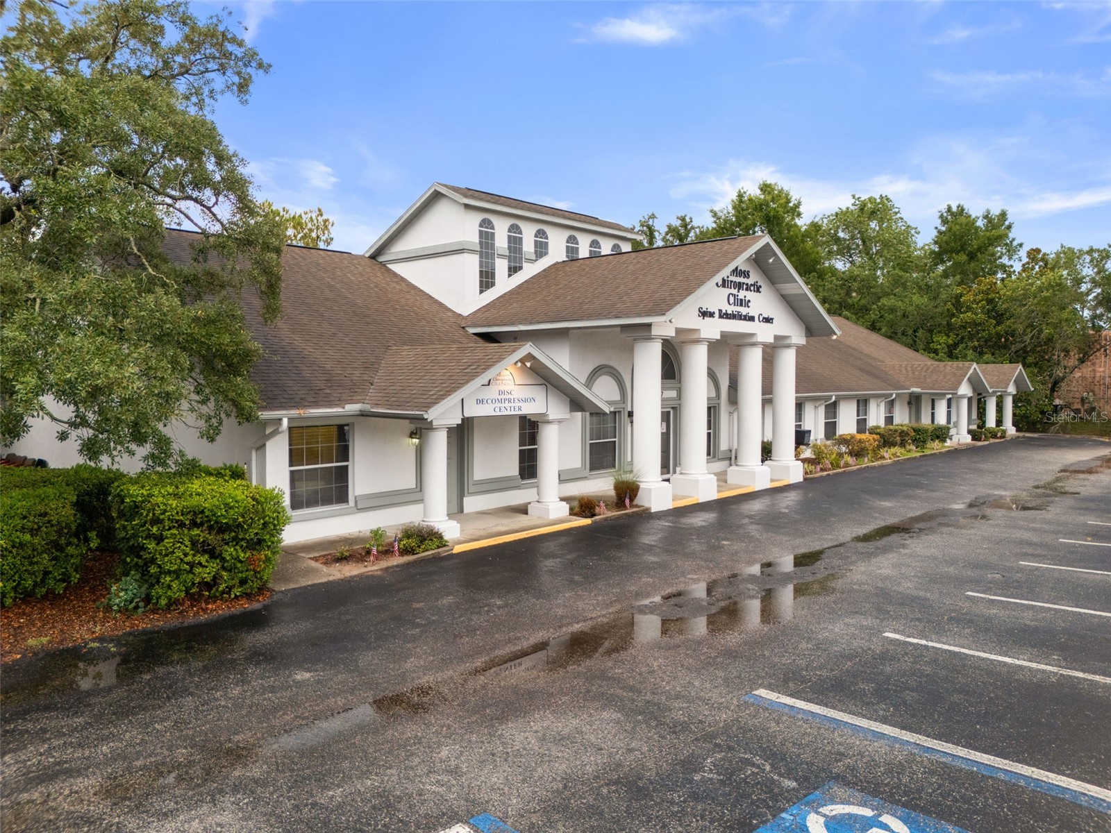 1377 Deltona Boulevard Spring Hill FL 34606 W7887319 image3