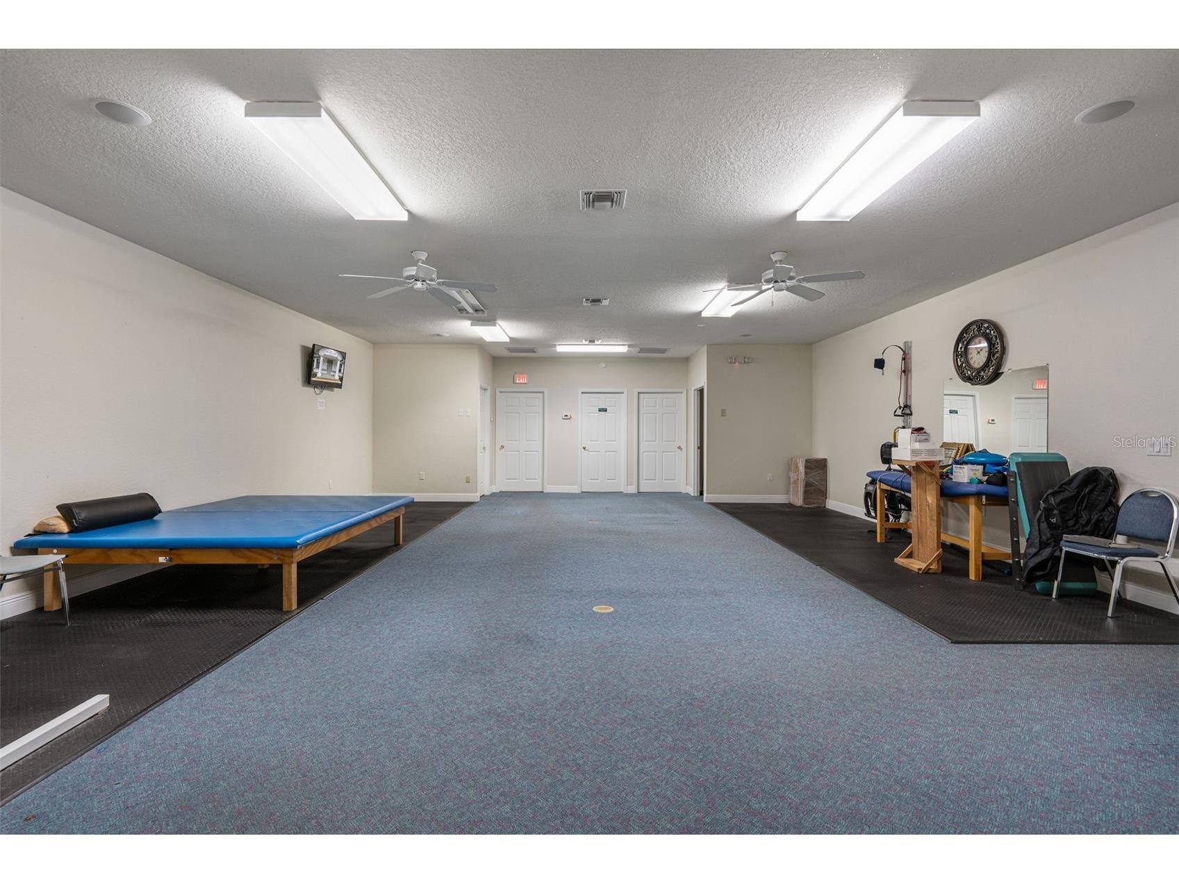 1377 Deltona Boulevard Spring Hill FL 34606 W7887319 image6