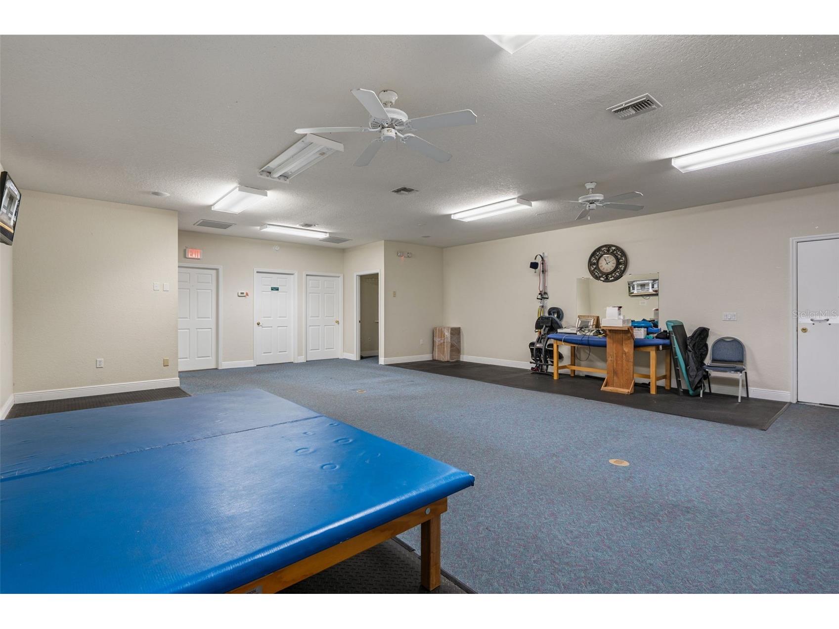 1377 Deltona Boulevard Spring Hill FL 34606 W7887319 image8