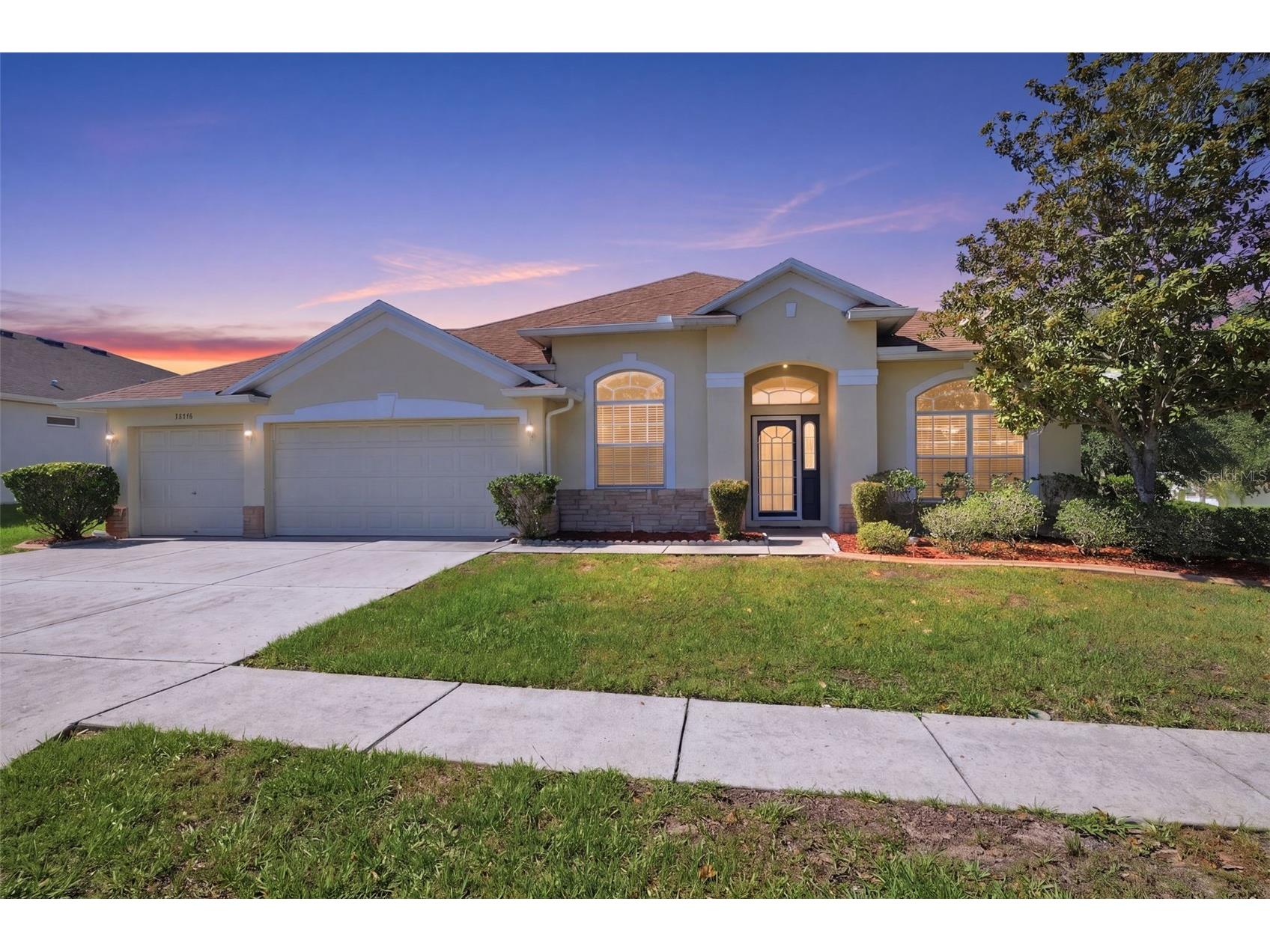 13776 Blythewood Drive Spring Hill FL 34609 W7885909 image1
