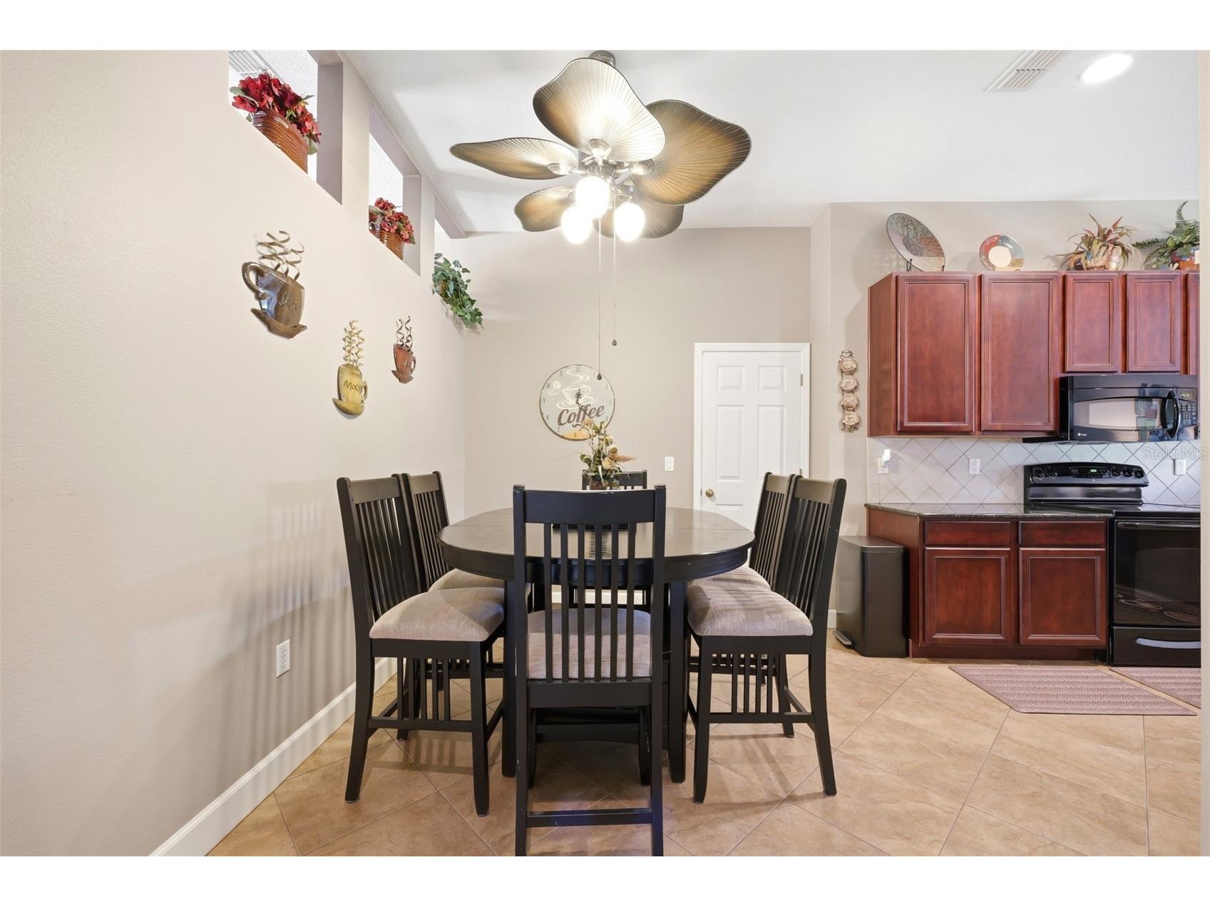 13776 Blythewood Drive Spring Hill FL 34609 W7885909 image9