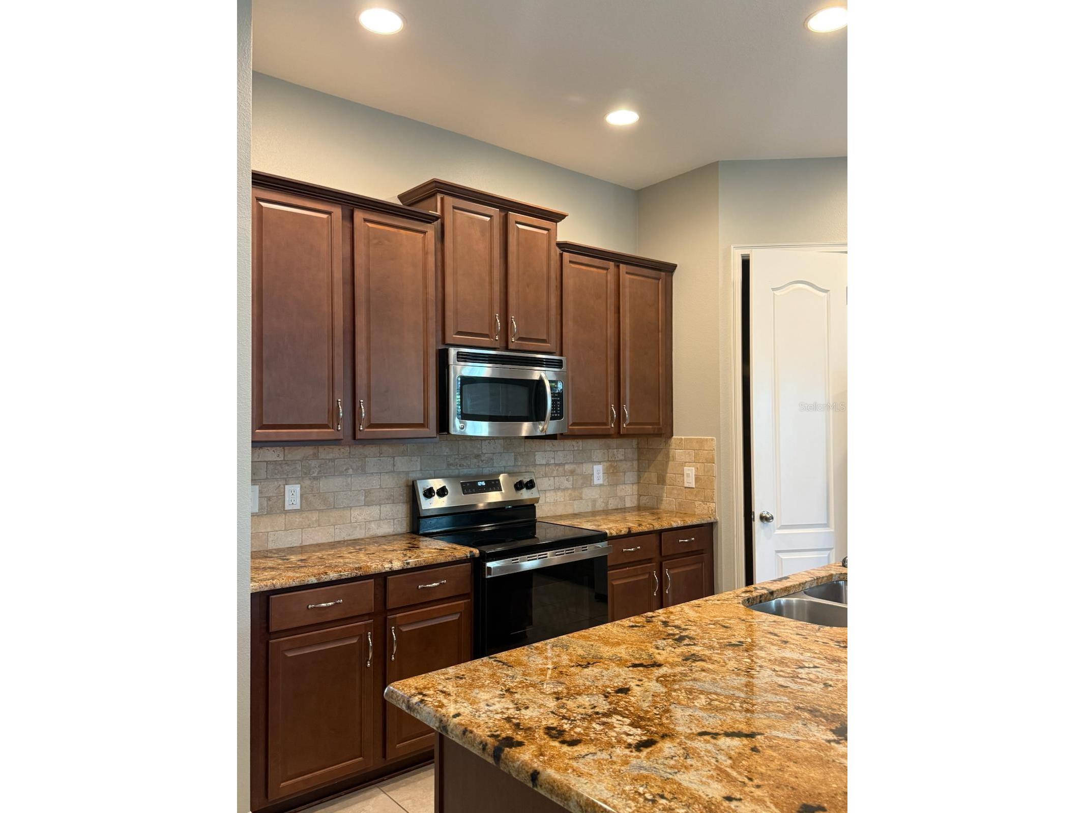 13779 Eliot Avenue Orlando FL 32827 S5140962 image8