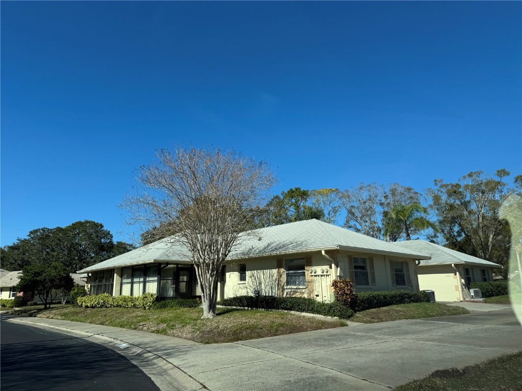 1378 Carlisle Court Dunedin FL 34698 TB8334855 image1