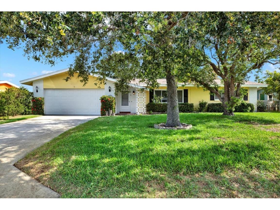 13795 Antigua Drive Seminole FL 33776 TB8395331 image1