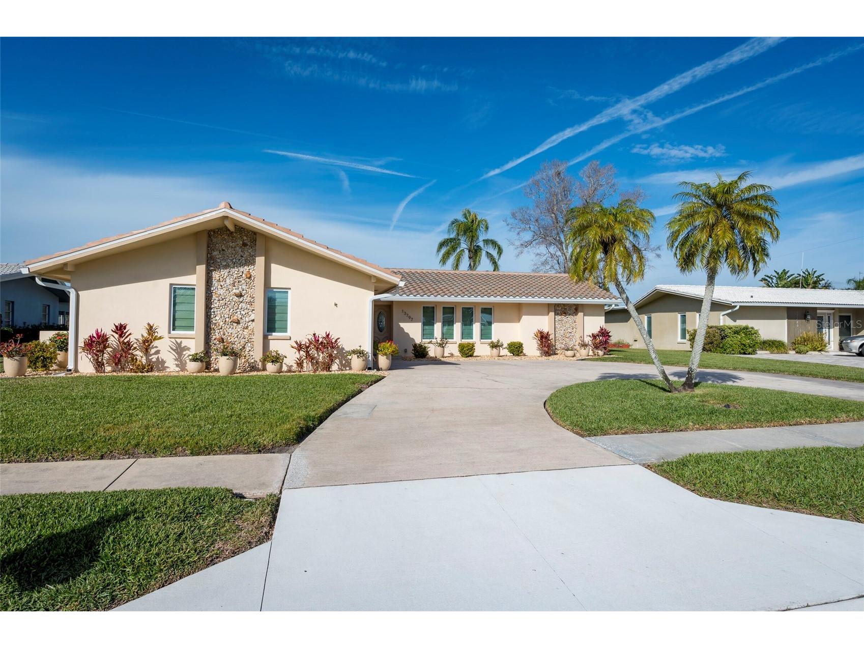 13797 Pinecrest Drive Largo FL 33774 TB8467510 image1