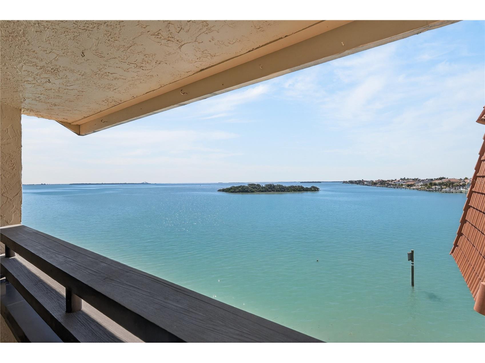 138 1st Street E #302 Saint Petersburg FL 33715 - TAMPA BAY/GULF OF MEXICO U8249724 image1