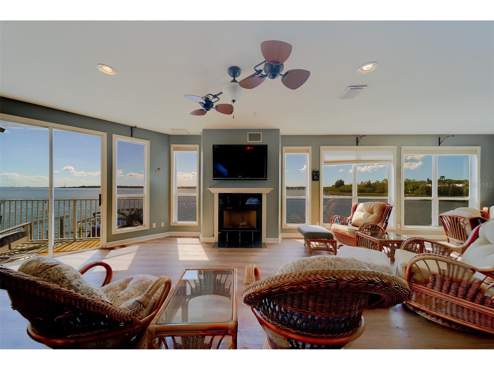 138 Brent Circle Oldsmar FL 34677 - TAMPA BAY TB8496402 image2