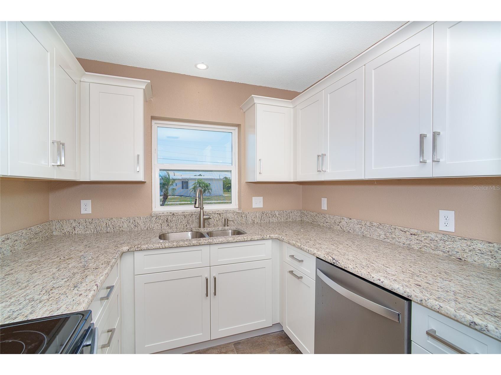138 Buckeye Avenue NW Port Charlotte FL 33952 - SUNRISE WATERWAY D6147292 image6