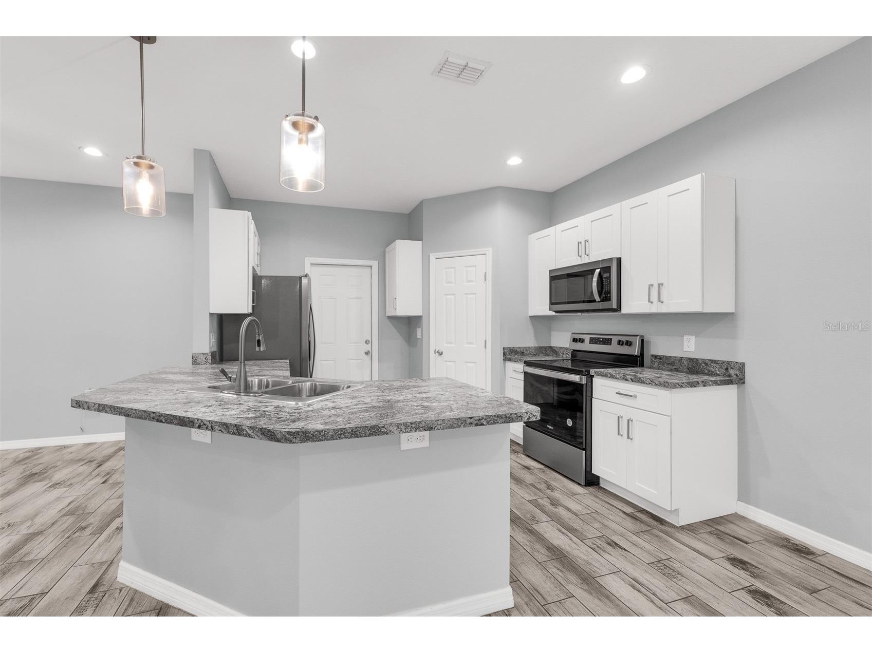 138 E 15th Street Apopka FL 32703 O6351907 image6