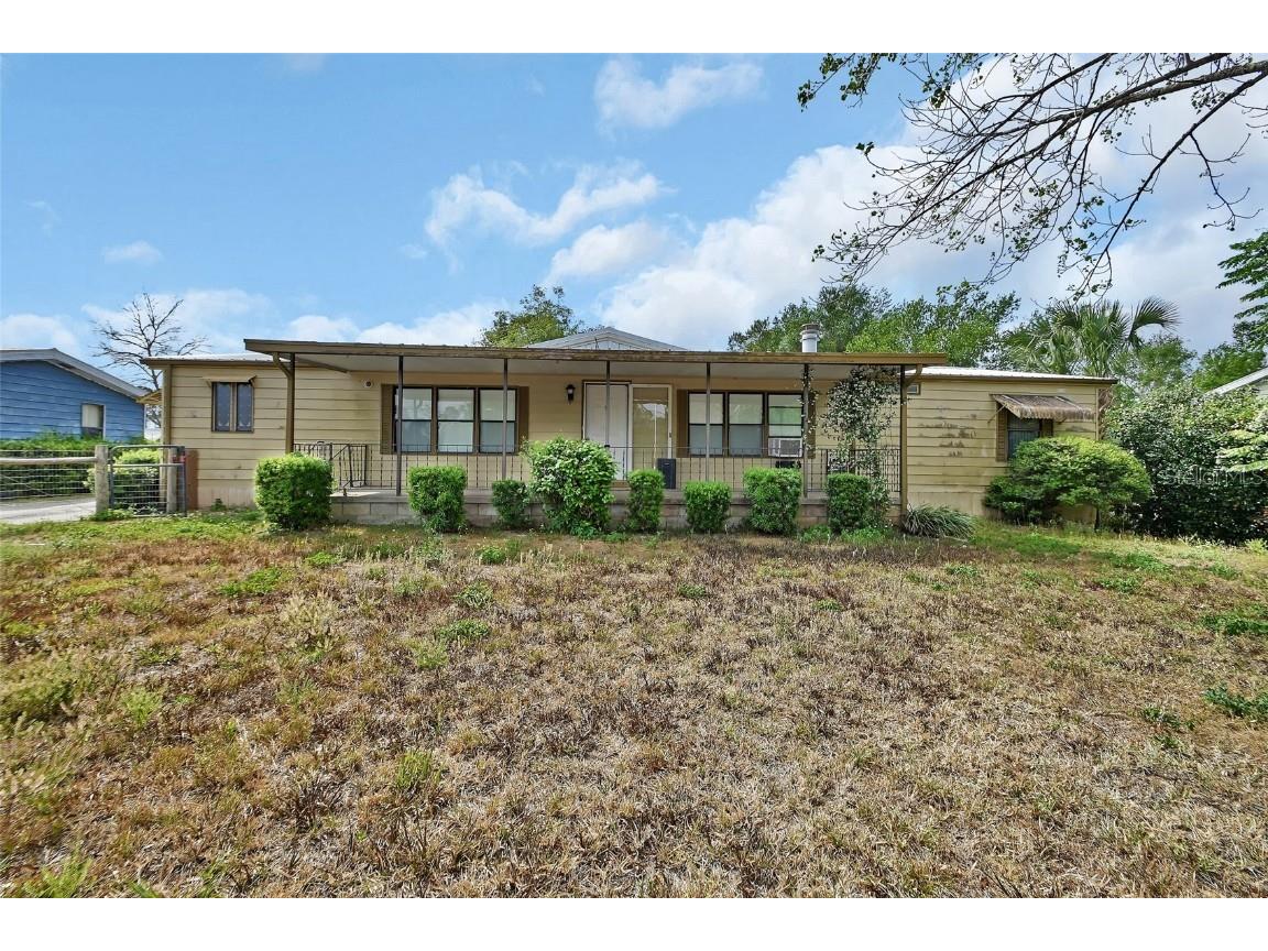 138 Evergreen Terrace Deland FL 32724 V4942377 image1