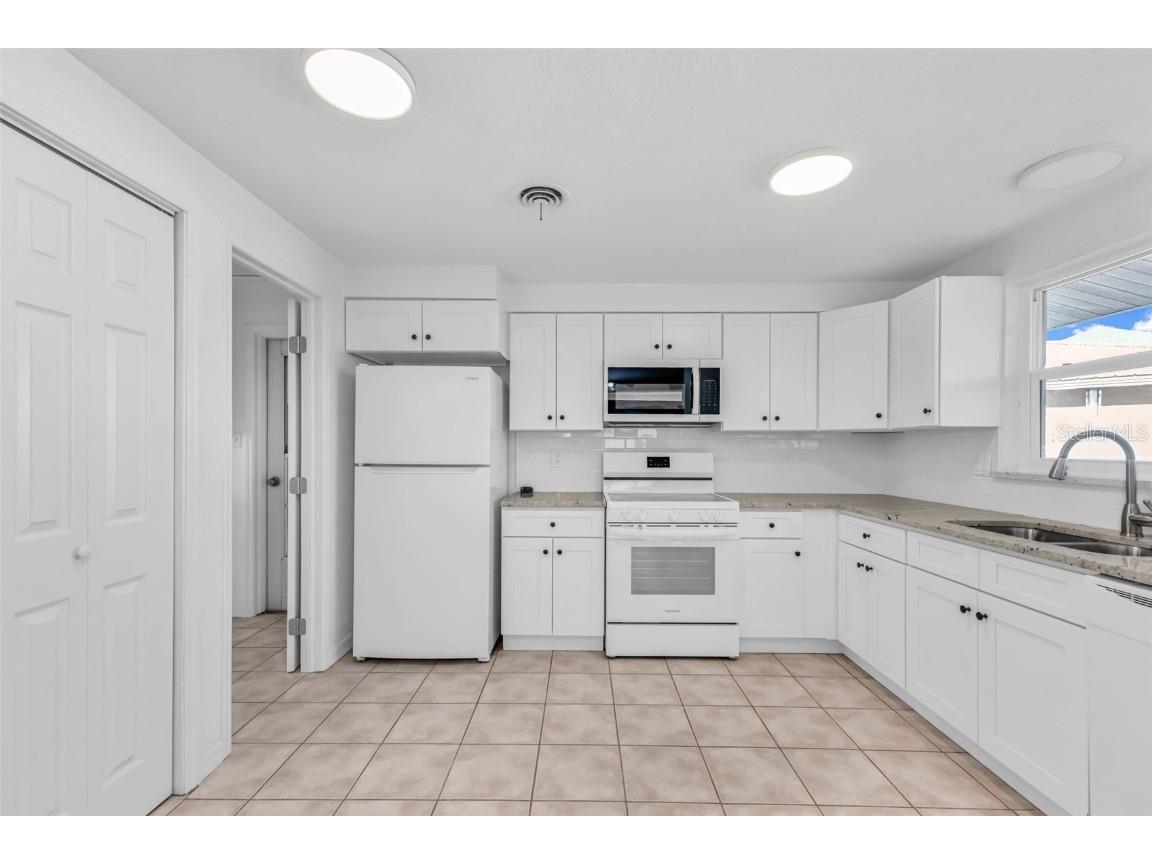 138 Leland Street SE Port Charlotte FL 33952 - CLIPPER WATERWAY C7516259 image12