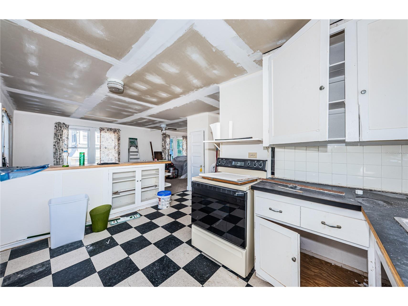 138 10th Avenue NE Saint Petersburg FL 33701 TB8475248 image15