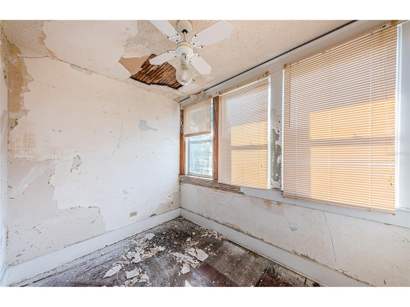 138 10th Avenue NE Saint Petersburg FL 33701 TB8475248 image7