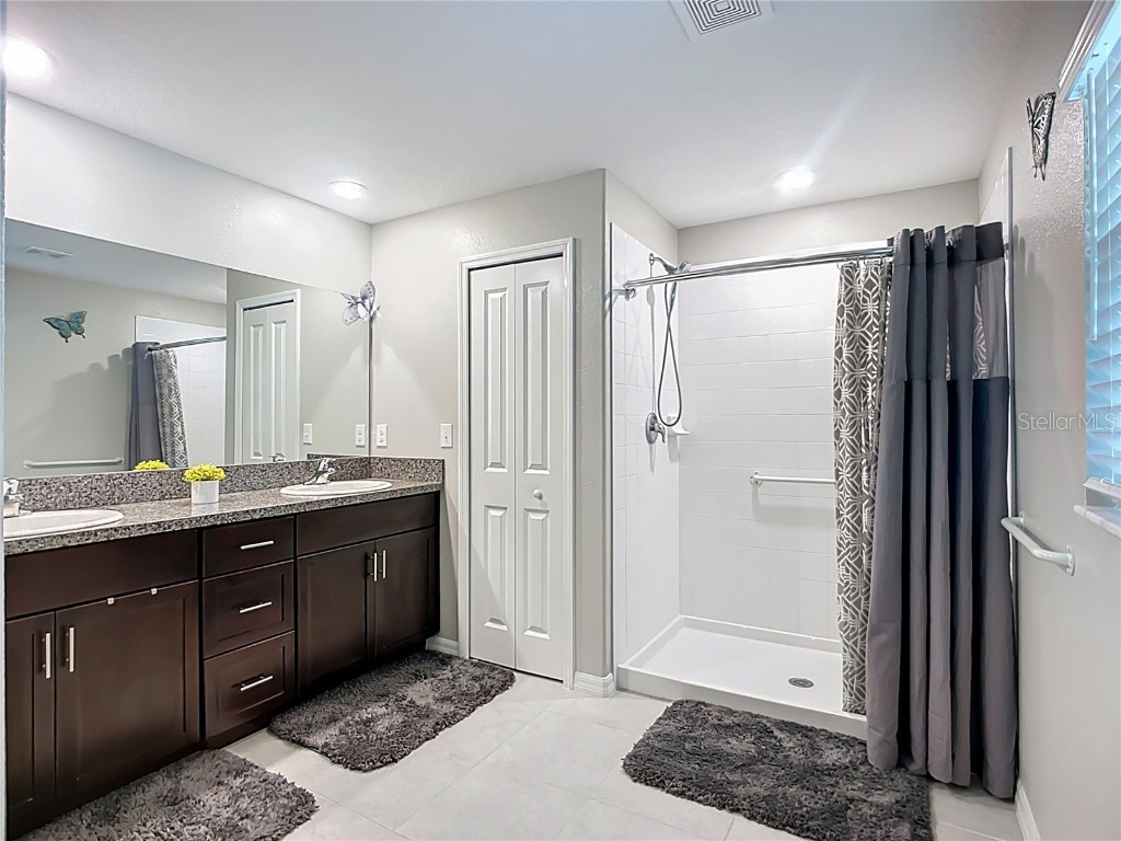 138 Rain Berry Avenue Ruskin FL 33570 TB8406633 image6