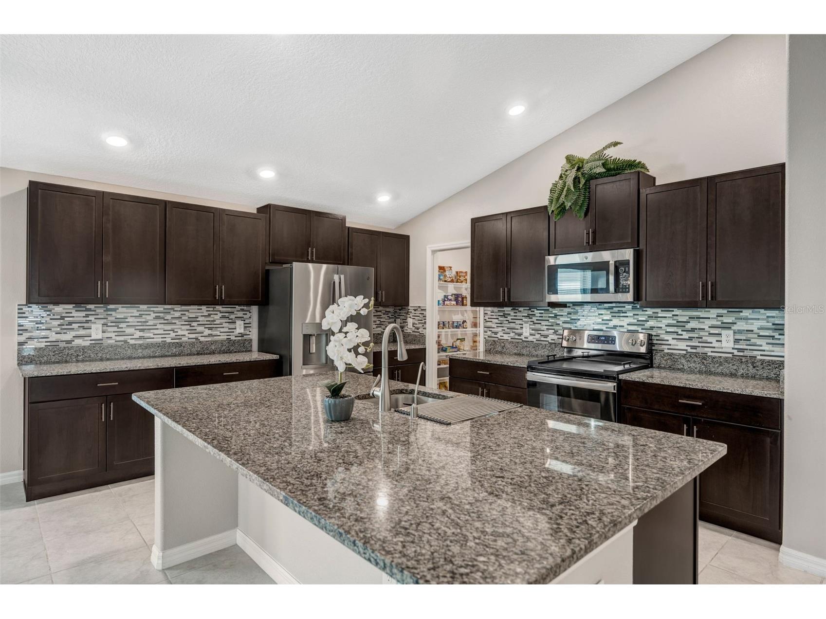 138 Rain Berry Avenue Ruskin FL 33570 TB8507799 image41