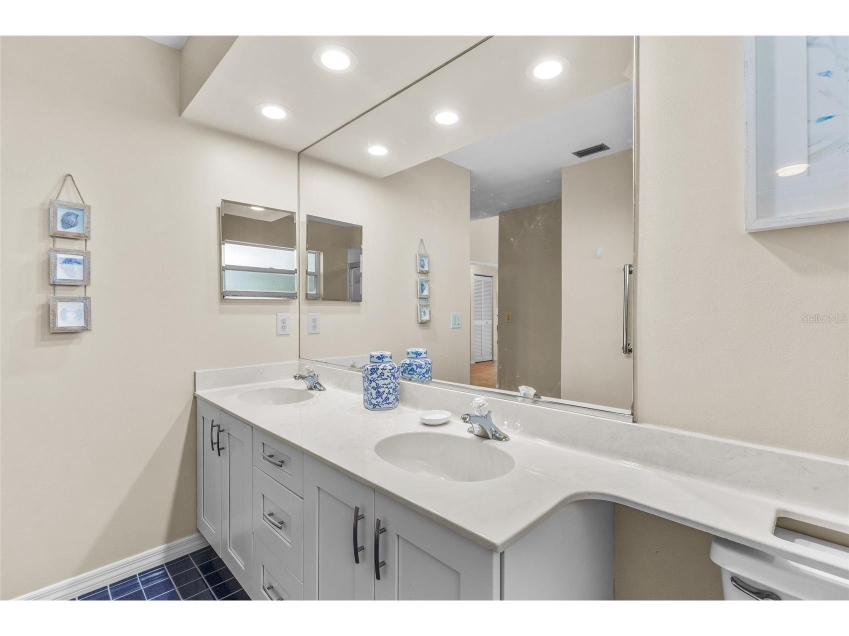 138 Southampton Place S # 357 Venice FL 34293 N6143968 image34