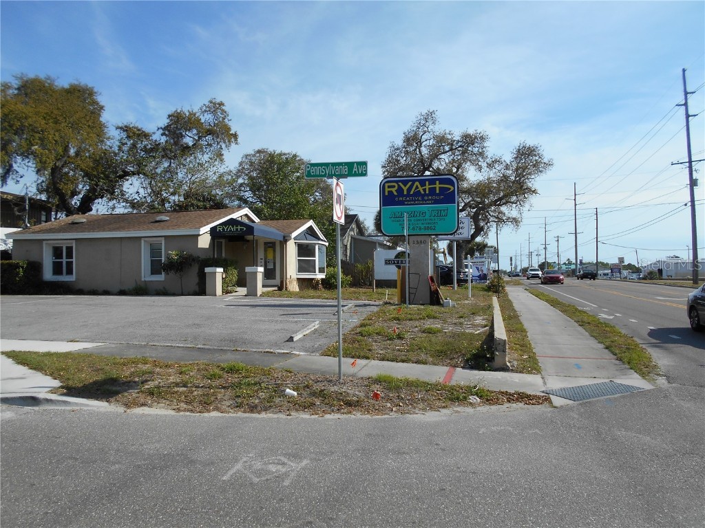 1380 Alt 19 Palm Harbor FL 34683 U8213663 image1