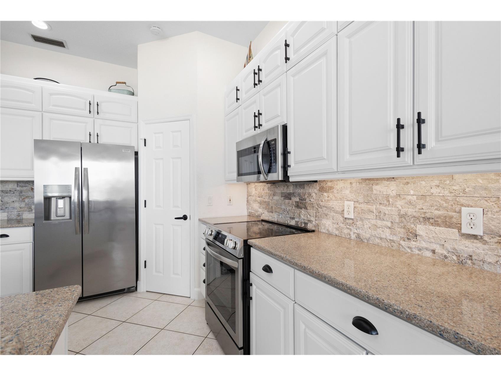 1380 Aqua View Lane Englewood FL 34223 D6145890 image12
