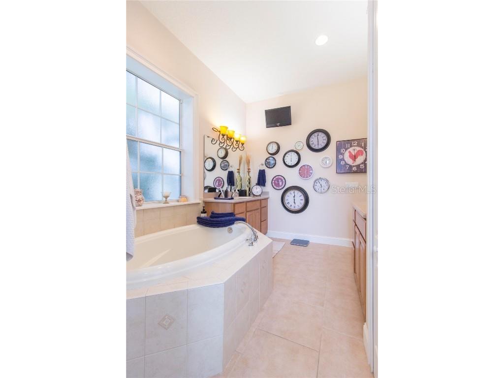 1380 E Lake Shore Boulevard Kissimmee FL 34744 - EAST LAKE TOHO S5112666 image44