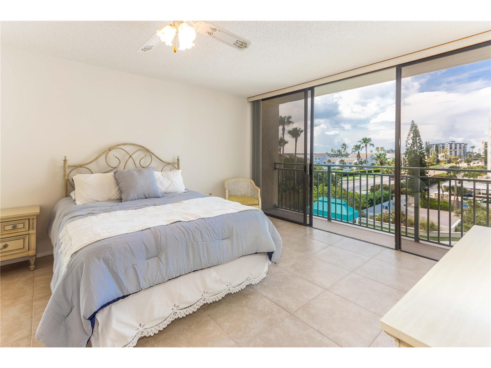 1380 Gulf Boulevard #307 Clearwater Beach FL 33767 - GULF OF MEXICO U8241002 image39