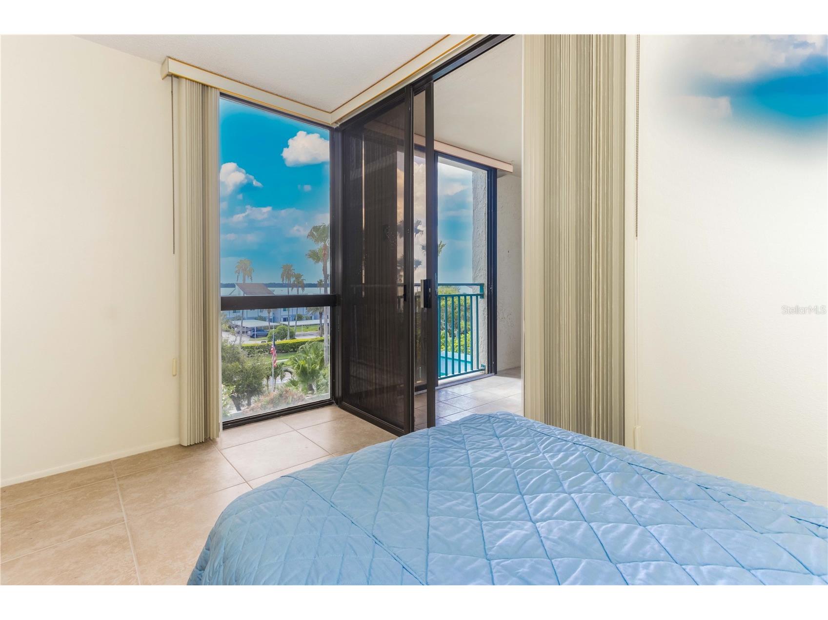 1380 Gulf Boulevard #307 Clearwater Beach FL 33767 - GULF OF MEXICO U8241002 image45