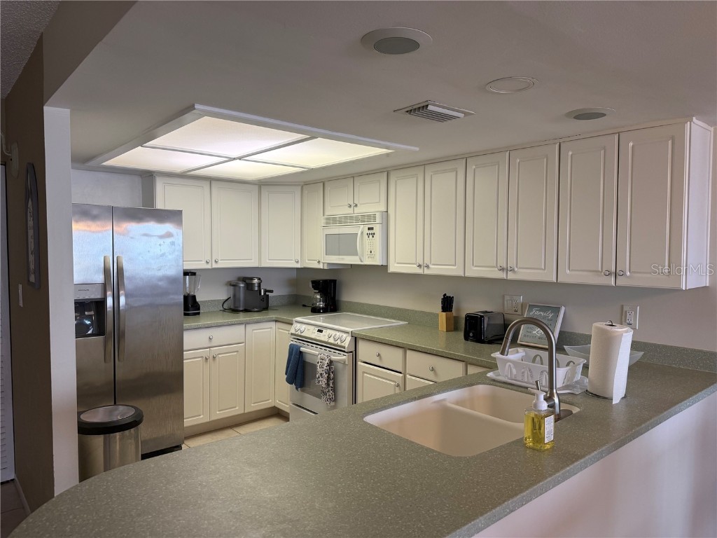 1380 Gulf Boulevard #806 Clearwater Beach FL 33767 TB8390263 image6